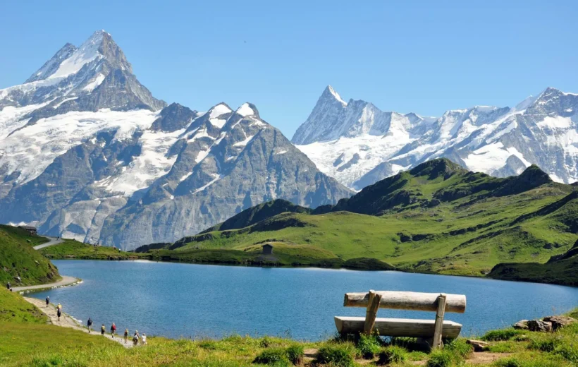 Europe Explorer – 10 Days / 9 Nights